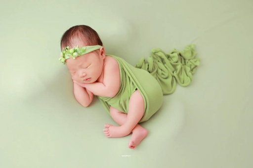 代怀包生男孩医院八个月宝宝老是使劲